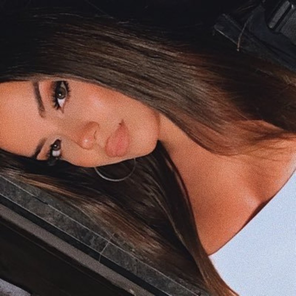 Meet your Posher, Lois